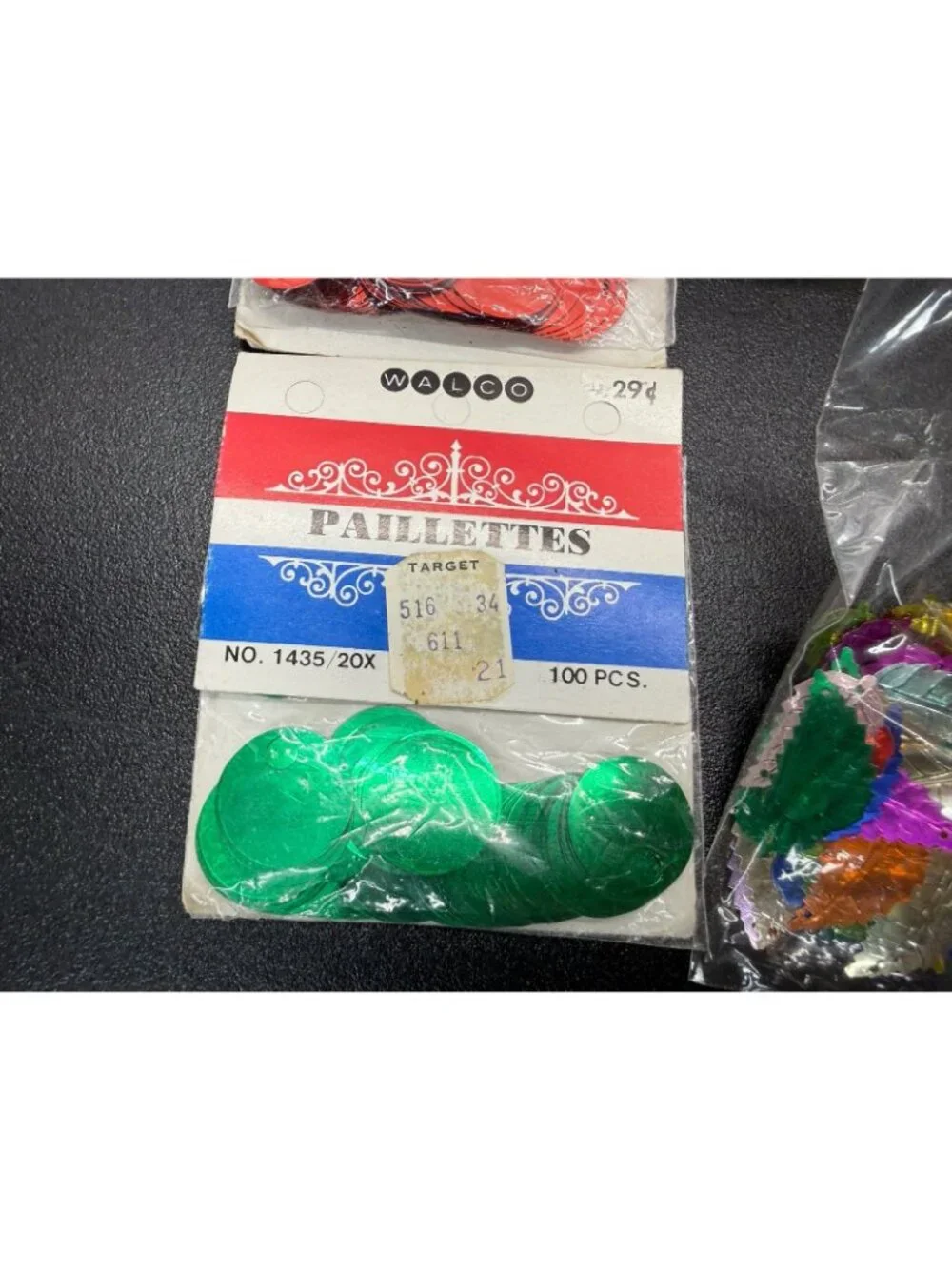 Unique Vintage this lot